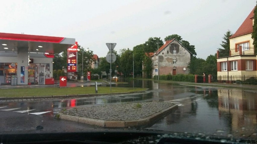Skutki gwałtownej ulewy w Szczecinku.