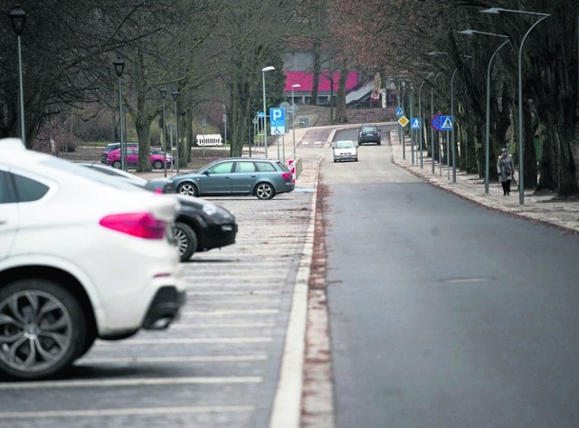 Ulica Piastowska w Koszalinie jest już dostępna dla ruchu pojazdów. Powstał tu też nowy chodnik i ścieżka dla rowerzystów 