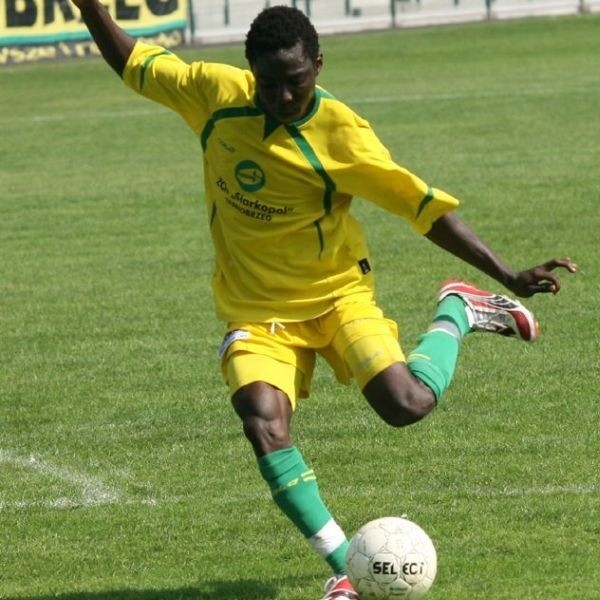 Infanyj Nwachukwa strzelał jesienią gole dla tarnobrzeskiej Siarki, ale marzy o tym by kiedyś zagrać w londyńskiej Chelsea.