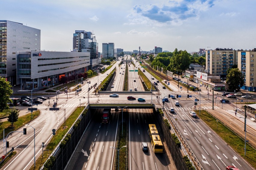 Według raportu wydziału transportu zwiększa się poziom bezpieczeństwa na drogach Katowic