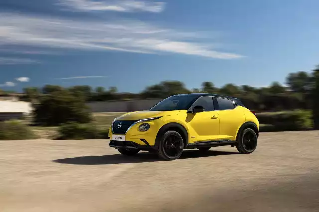 W ramach odświeżenia modelu w połowie cyklu jego życia Nissan ponownie wprowadza żółty kolor nadwozia do swojego miejskiego crossovera. Jest to odpowiedź na oczekiwania klientów, którzy doceniali charakterystyczny lakier w tym właśnie kolorze, popularny w pierwszej generacji Nissana Juke.