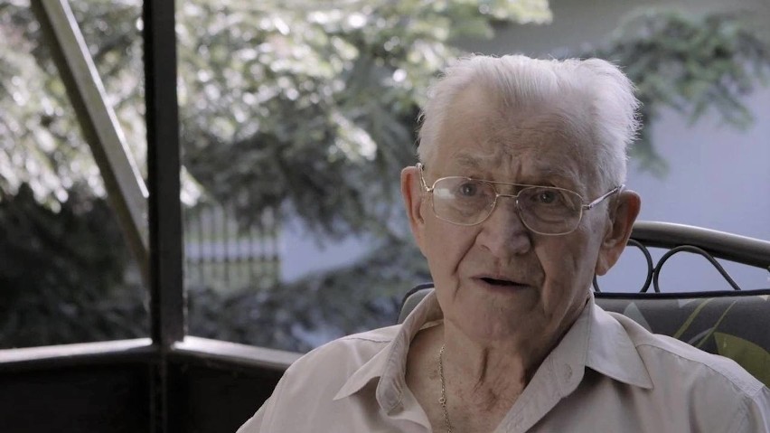 Kadr z filmu Macieja Gawlikowskiego - Leszek Moczulski