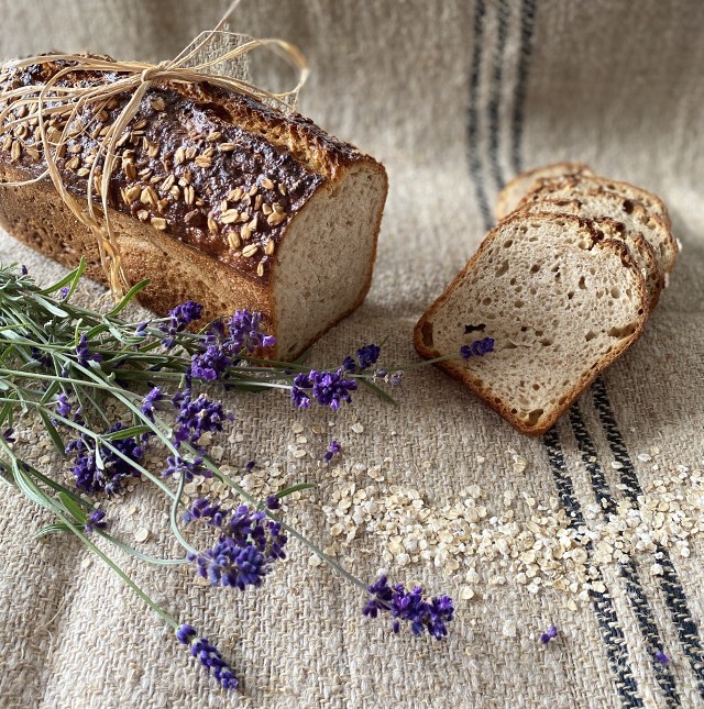 Chleb „Złoty Kłos” zadebiutował na półkach piekarni w kwietniu 2020 roku