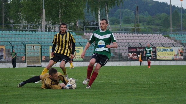 Pierwszoligowe derby pomiędzy GKS Tychy, a GKS Katowice zakończyły się remisem 1:1.