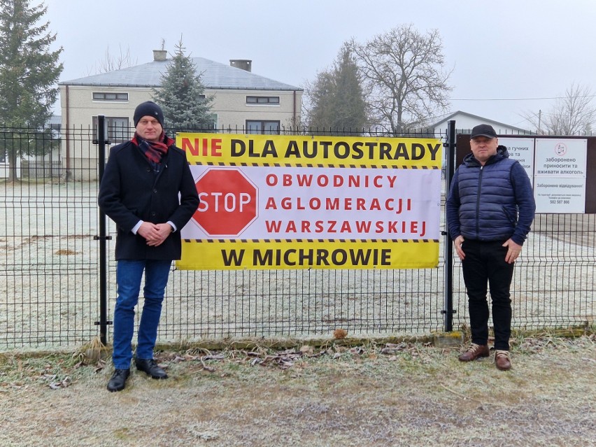 Wójt gminy Pniewy protestuje przeciwko budowie autostrady.