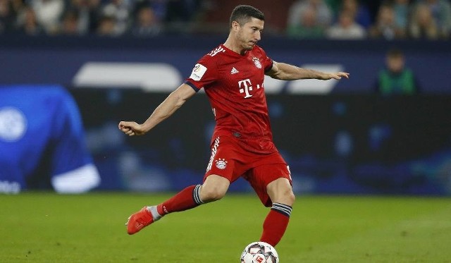 Na zdjęciu: Robert Lewandowski. Mecz Bayern Monachium - Borussia Moenchengladbach odbędzie się w ramach Bundesligi. Gdzie obejrzeć to spotkanie? Sprawdź [gdzie oglądać, transmisja, stream, online, na żywo, wynik meczu]