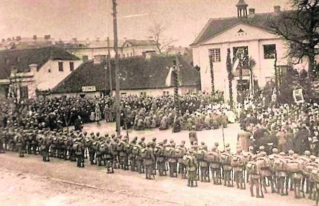 19 lutego 1919 roku Białystok był świadkiem pierwszej defilady od niepamiętnych czasów