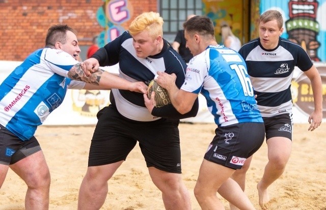 Bierhalle Manufaktura Beach Rugby 2021. Belg pomógł im wygrać [ZDJĘCIA]