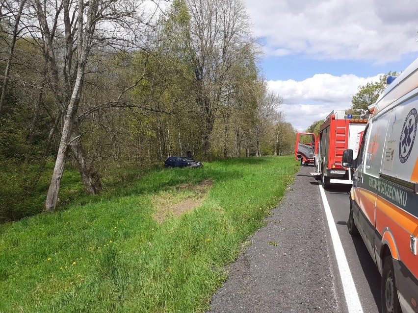 Wypadek na drodze krajowej nr 11 koło Bobolic [ZDJĘCIA]