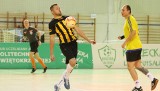 Za nami 1 kolejka Świętokrzyskiej Ligi Futsalu. Wysokie zwycięstwa JK Pneumatyk i RomBruku. Zobacz wyniki i zdjęcia