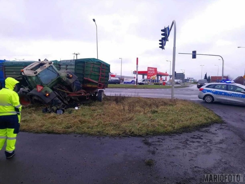 Traktor wypadł z obwodnicy Opola.