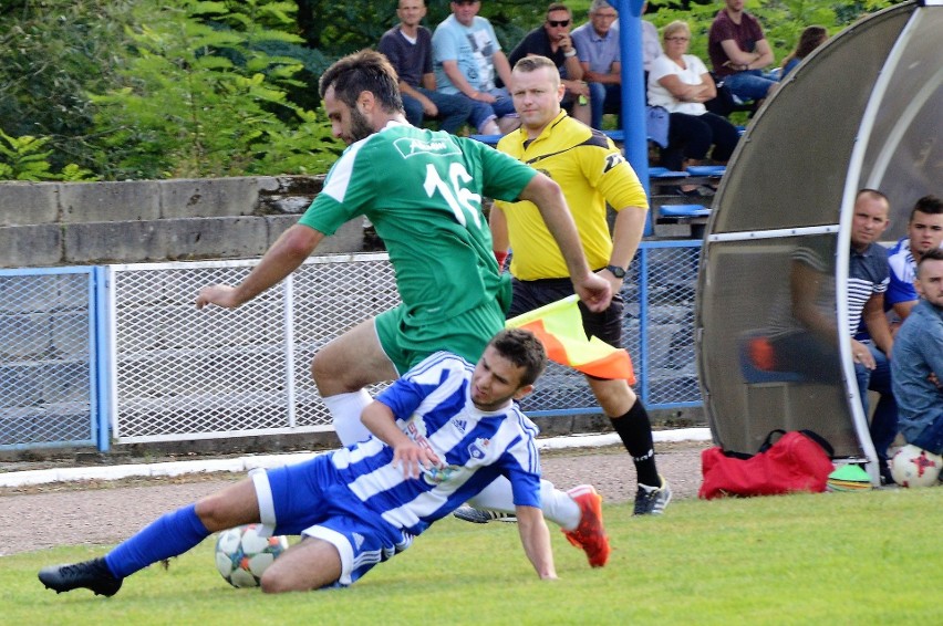 5. liga. Brzezina Osiek zepsuła święto Zatorzance [ZDJĘCIA]