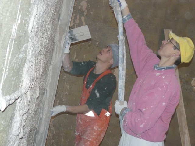 Blok operacyjny remontują pracownicy firmy z Międzyrzecza