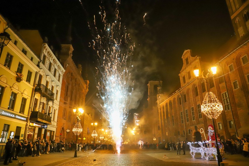 Przywitanie Nowego Roku na Rynku Staromiejskim w Toruniu