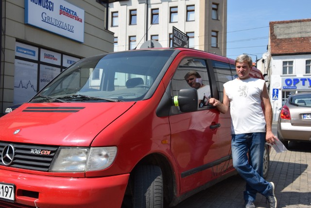 To auto zostało zajęte panu Tomaszowi. - Jest mi potrzebne do pracy. Co powie klient, który zobaczy na szybie naklejkę „zajęto przez komornika”?! - burzy się mężczyzna