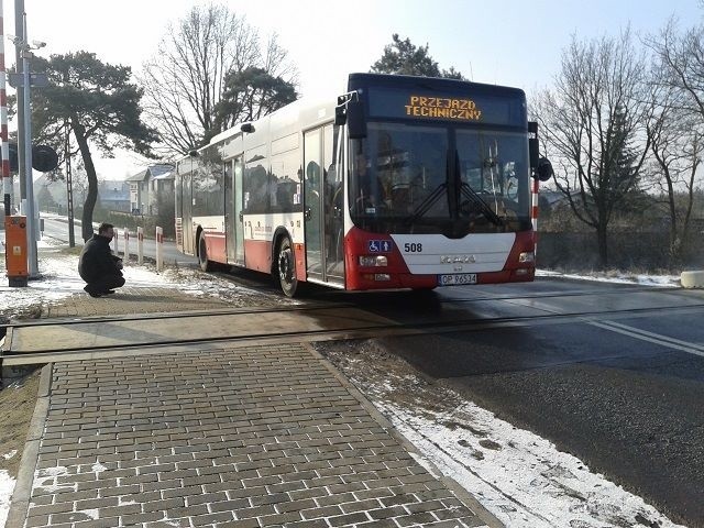 Autobusy MZK podczas testów na ulicy Morcinka.