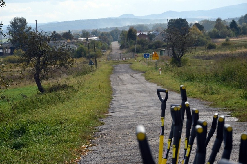 Na ponad 6 kilometrowym odcinku drogi wojewódzkiej Nr 885...