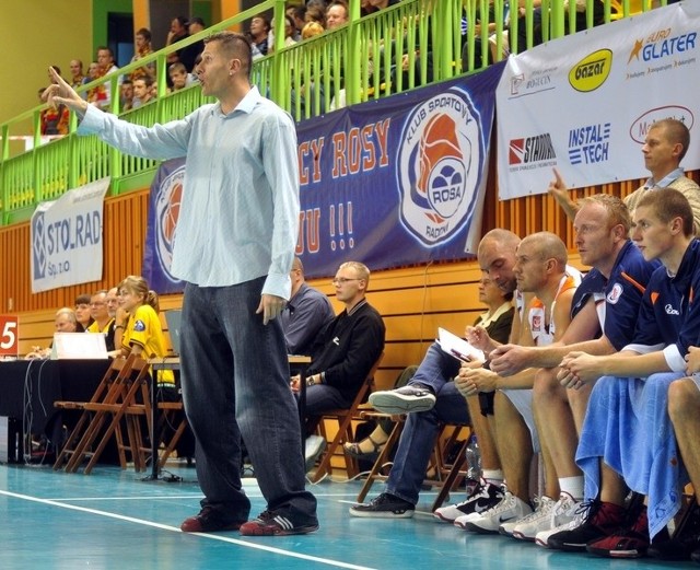 Podopieczni trenera Piotra Ignatowicza, koszykarze Rosy Radom zagrają w sobotę z Polonią 2011 Warszawa.