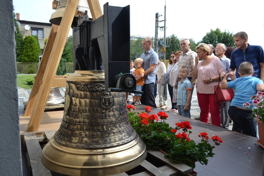 Rybnik: Nowa parafia Matki Boskiej Częstochowskiej w Rybniku...