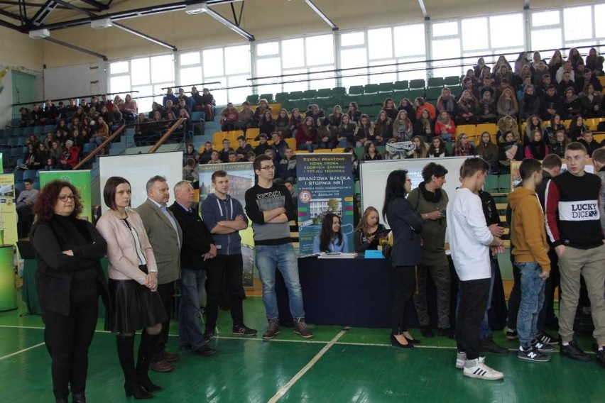Ponad 700 osób odwiedziło Targi Edukacji i Pracy w Starachowicach
