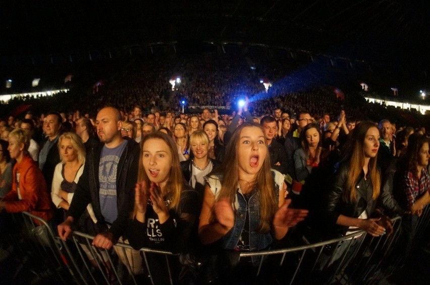 Stadion miejski. Perfect 35-lecie Wszystko ma swój czas (zdjęcia, wideo)