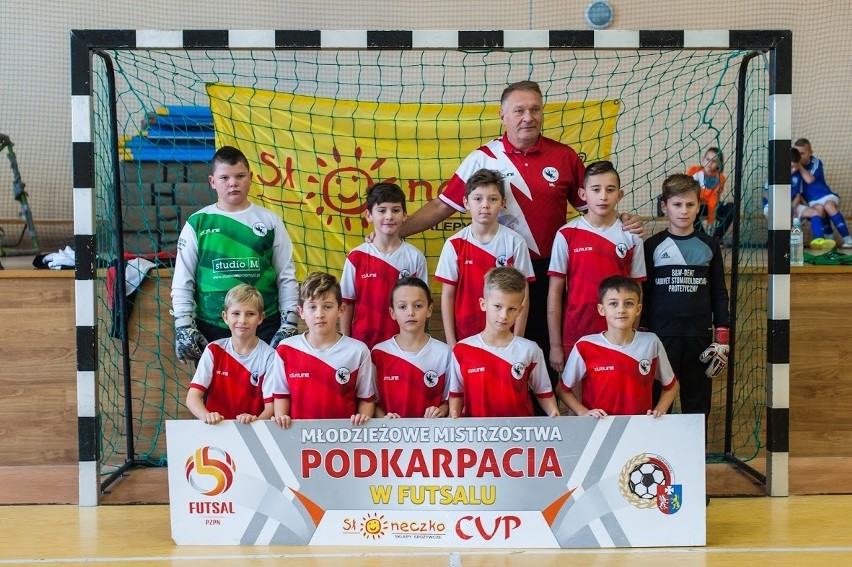 Stal Rzeszów Młodzieżowym Mistrzem Podkarpacia do lat 10 w futsalu. Drugie miejsce dla Orlika Przemyśl, a trzecie dla drugiej drużyny Stali