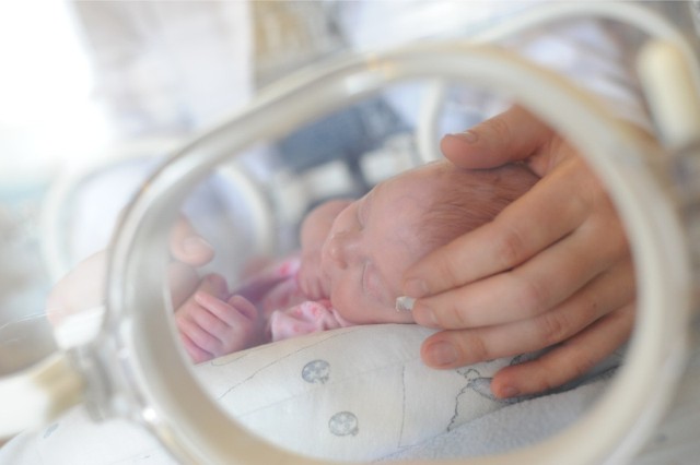W szpitalu w Zgierzu matka zarażona COVID-19 urodziła zdrową dziewczynkę.CZYTAJ WIĘCEJ >>>>(zdjęcie ilustracyjne).