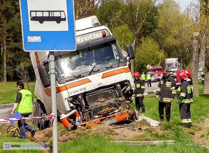 Karwowo. Wypadek śmiertelny na DK61 zablokował drogę