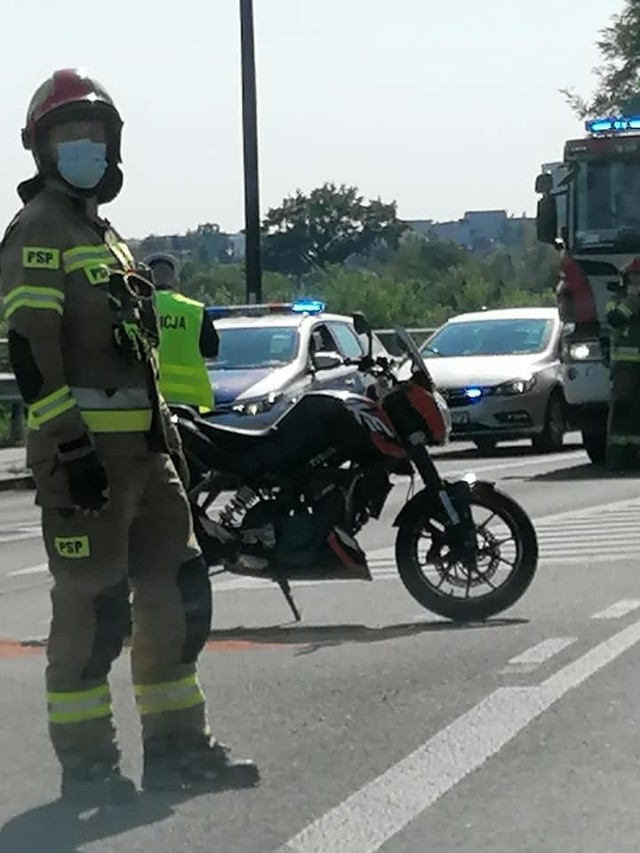 Rybnik: Wypadek motocyklisty na Podmiejskiej. Kierująca osobówką nie ustąpiła pierwszeństwa