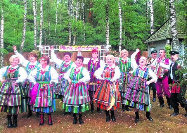 W prezentacjach muzycznych, jakie miały miejsce na pikniku w Różannie, wystąpiły zespoły ludowe, w tym zespół z Nowego Miasta.