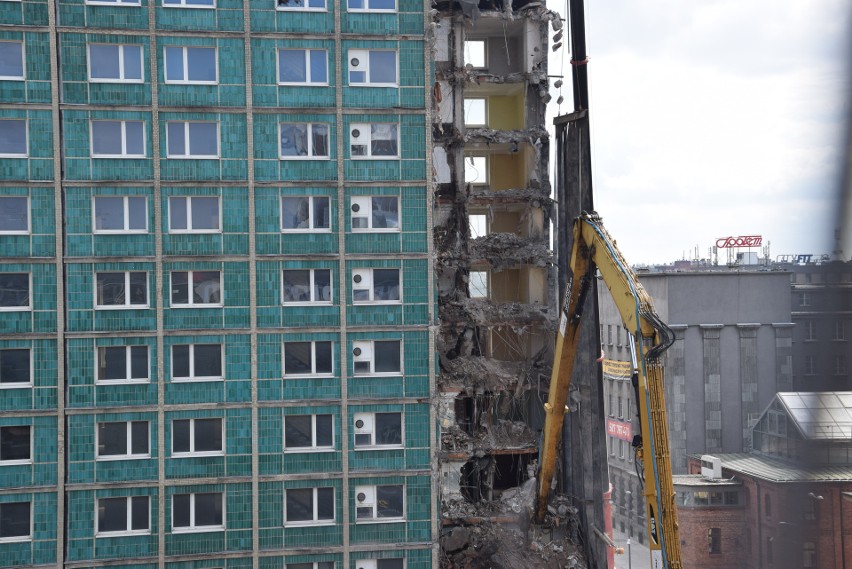 Rozbiórka hotelu Silesia w Katowicach. Dzień drugi, 13...