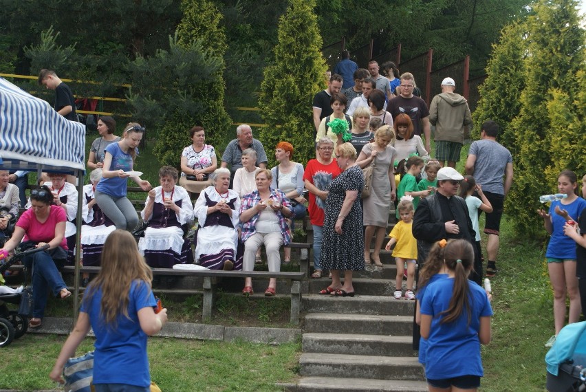 Rodzinny piknik w Szkole Podstawowej nr 23 w Tucznawie