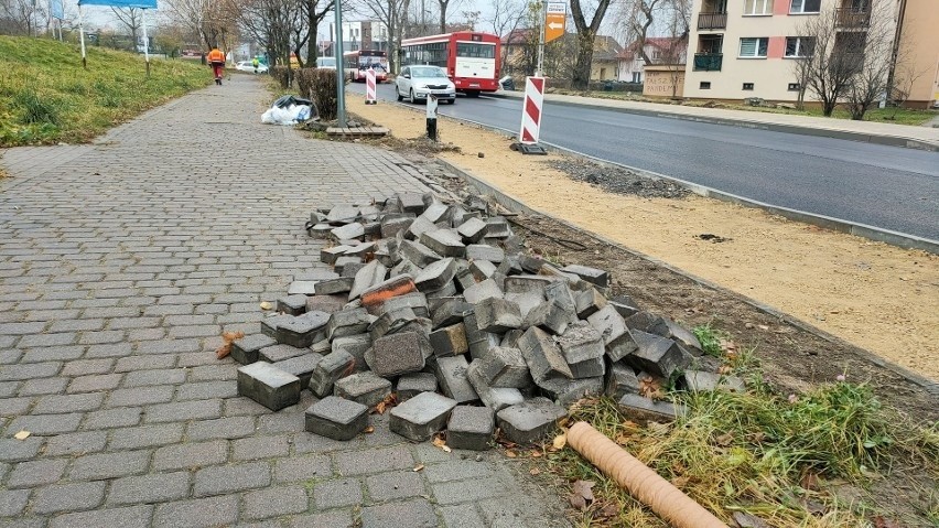 Od 11 października trwa przebudowa ul. Legionów Polskich. 27...