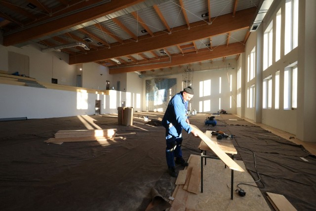 Szkoła Podstawowa nr 11 przy ulicy Gagarina w Toruniu została rozbudowana o nową salę gimnastyczną