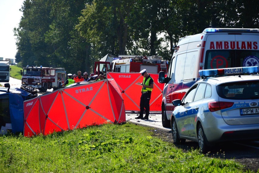 Tragiczny wypadek na "11" koło Koszalina. Nie żyją dwie