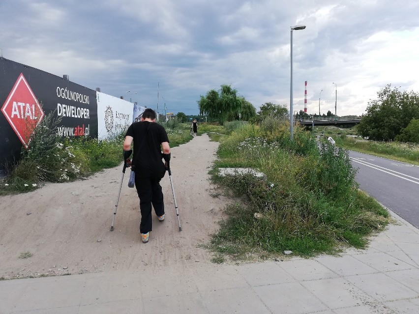 Dotychczasowe zejście na Wartostradę nie sprzyja osobom...