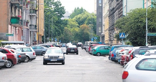 Mieszkańcy ulicy księcia Bogusława X zgłosili się do udziału w projekcie "Strefa Zamieszkania", który ma pomóc szczecinianom zamieniać ich ulice w ciche, bezpieczne i przyjemne do życia przestrzenie. 