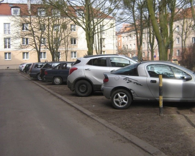 Winogrady: W piątek rusza remont miejsc parkingowych na ulicy Owsianej