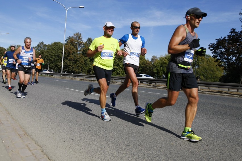 Uczestnicy Maratonu Warszawskiego 2018. Więcej zdjęć...