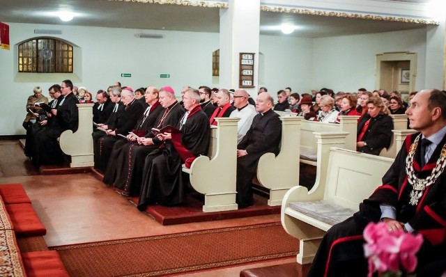 31 października Kościół Ewangelicki obchodził Święto Reformacji. Uroczyste nabożeństwo inaugurujące obchody 500-lecia Reformacji połączone z koncertem i prezentacją wystawy odbyło się w Parafii Ewangelicko-Augsburskiej w Sopocie.