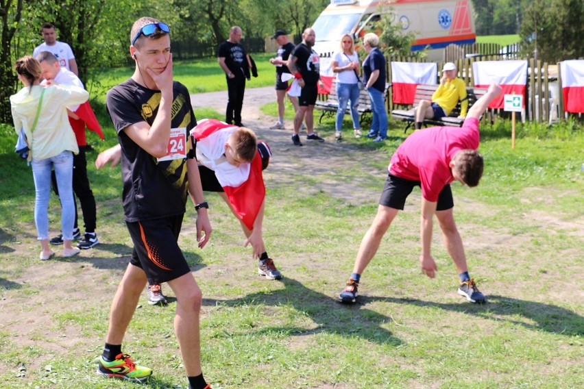 Około 180 uczestników wystartowało w Biało-Czerwonym Biegu,...