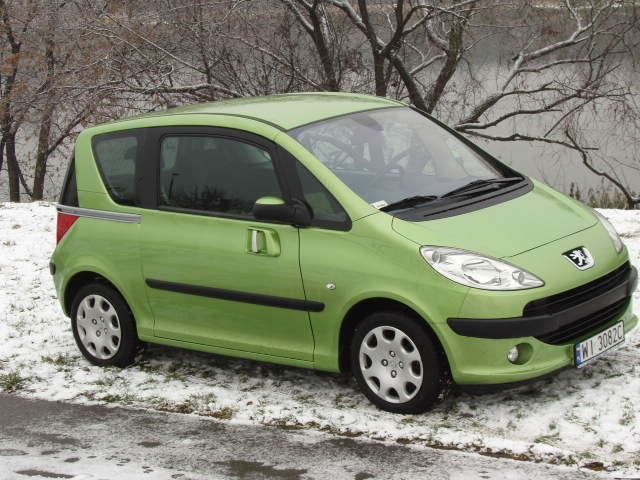 W swojej definicji Peugeot 1007 (pierwszy Peugeot w którym...