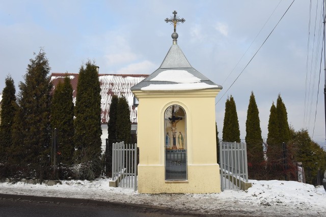 Odnowiono zabytkową przydrożną kapliczkę przy ul. Czubinów w Wieliczce. Prace sfinansowano z budżetu miasta