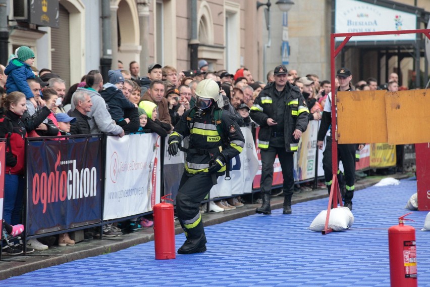 Firefighter Combat Challenge w Opolu. Są strażacy z całej...