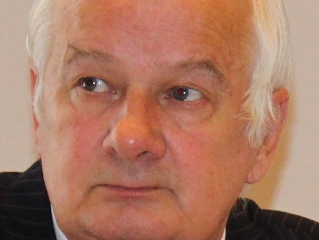 W 2012 roku burmistrz Niska Julian Ozimek zarobił 138 tysięcy złotych.