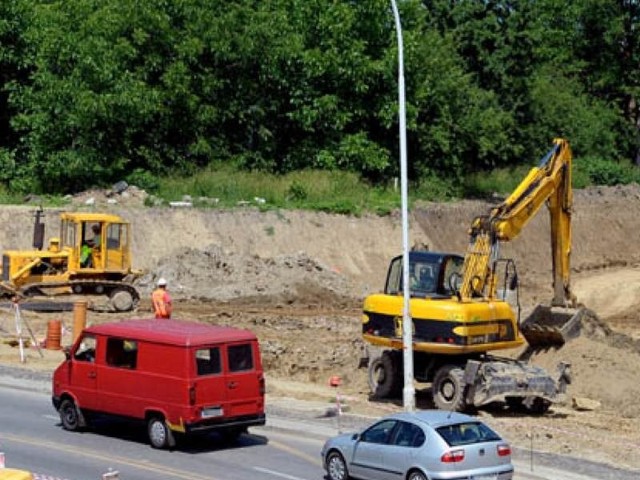 Prace przy budowie obwodnicy Przemyśla mają zakończyć się w pierwszej połowie 2012 roku.