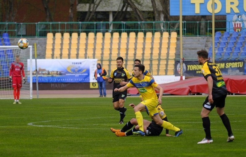 2 liga. Siarka Tarnobrzeg przegrała na wyjeździe z Elaną Toruń. Podopieczni Ryszarda Komornickiego nie wykorzystali gry w przewadze