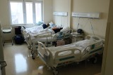 NFZ zapłaci więcej za pobyt w szpitalu. Koniec z trzymaniem pacjenta „na czas”?