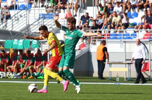 Radomiak Radom zagra w niedzielę z Siarką Tarnobrzeg na stadionie przy ulicy Narutowicza 9 w Radomiu.