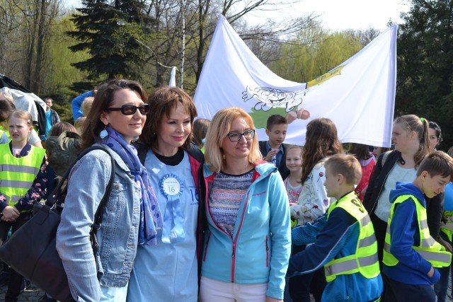 Już po raz trzeci z inicjatywy Gimnazjum nr 16 ulicami Sosnowca przeszedł Błękitny Marsz